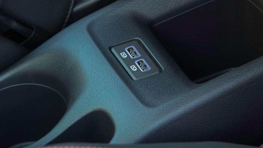 Детали интерьера Nissan Kicks 2018 года  (NA) (фото 6 из 33)